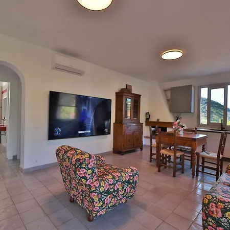 Lorenzo - Goelba Villa