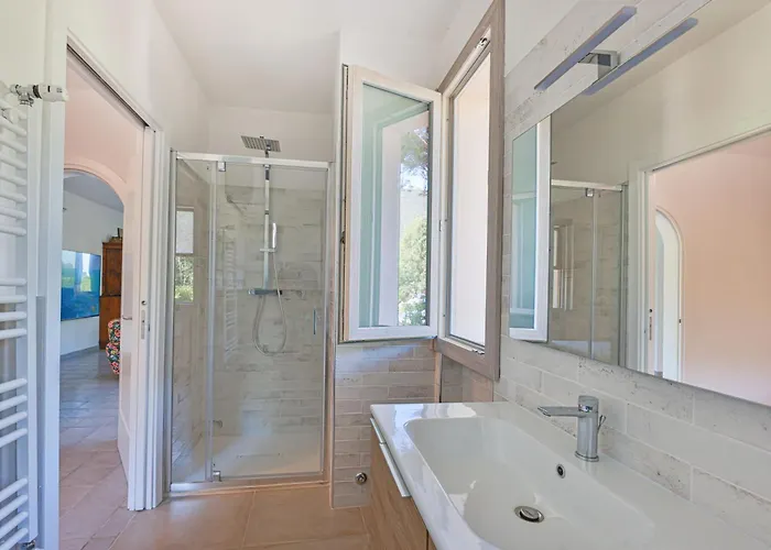 Lorenzo - Goelba Villa